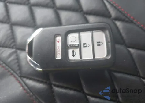 2018 Honda Accord Sport 2.0T z USA, uszkodzony, nr VIN 1HGCV2F32JA012191